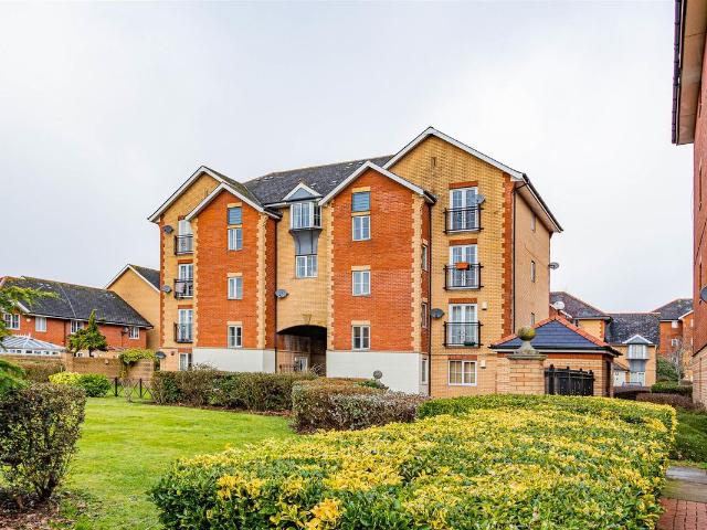 Apartment for rent in Cardiff International Sports Village, Falcon Lodge