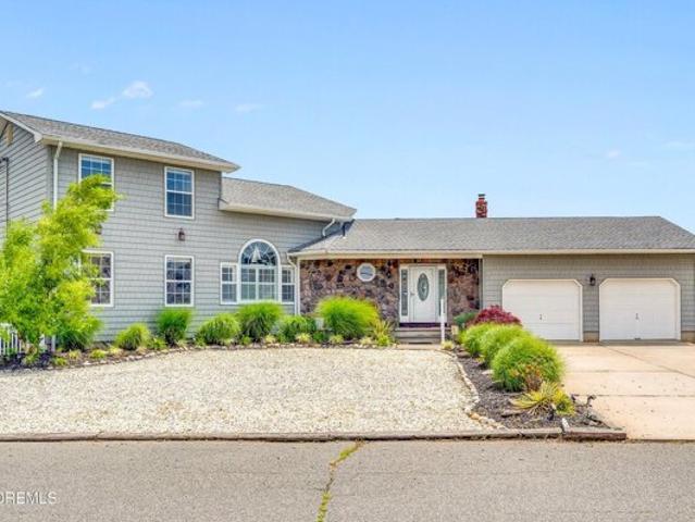 House for sale in Lanoka Harbor, New Jersey