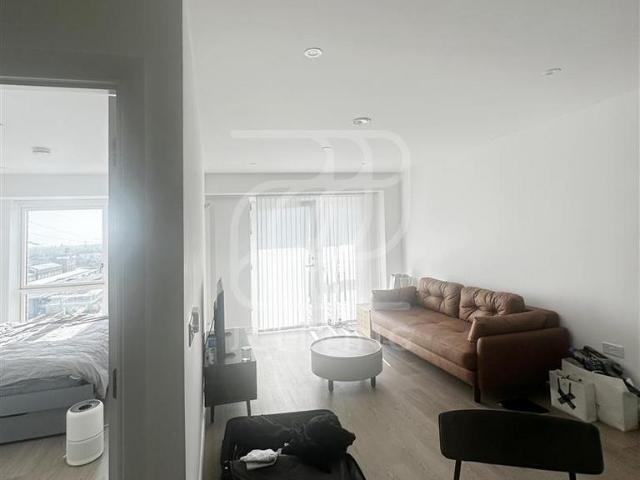 House for rent in Canning Town, Greater London