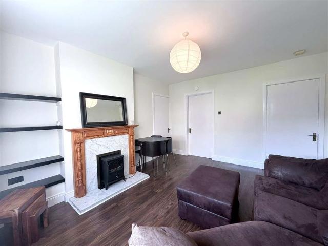 Apartment to rent in Bluebell, North Tipperary