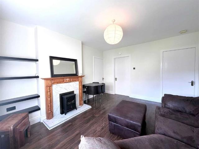 Apartment to rent in Bluebell, North Tipperary
