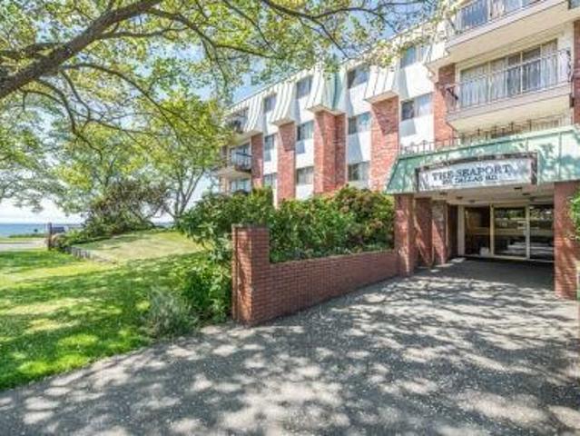 Apartment for rent in James Bay, Victoria