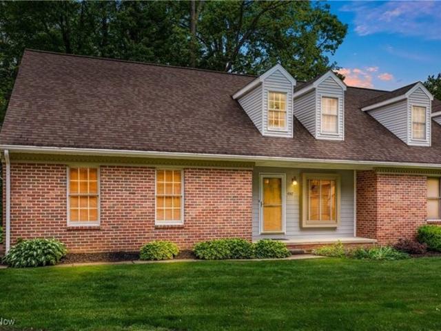 Condo for sale in North Canton