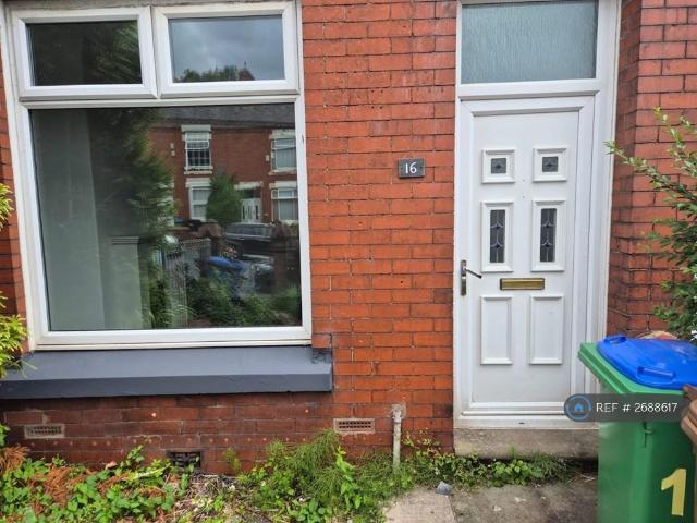 House for rent in Burnedge, Greater Manchester