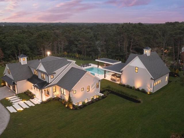 House for sale in Dennis, Massachusetts