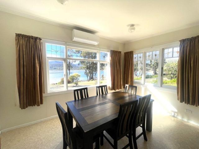 House for rent in White Beach, Tasmania