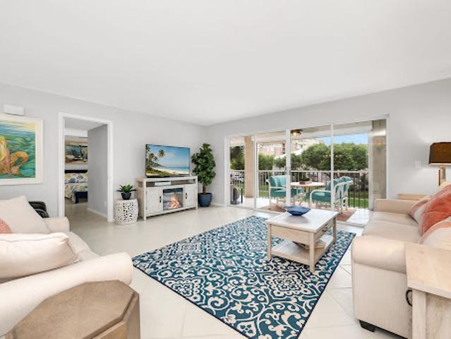 Apartment for sale in Marco Island, Florida