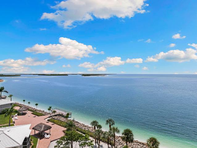 Apartment for sale in Marco Island, Collier County