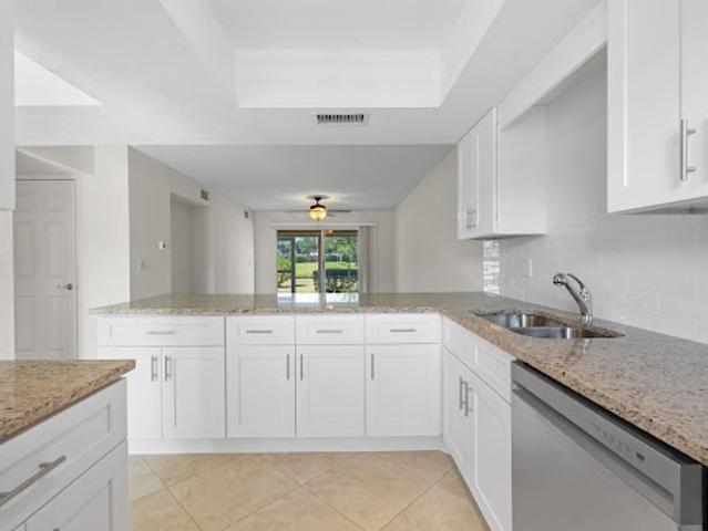 Apartment for sale in Fort Myers Apartment for sale in Fort Myers