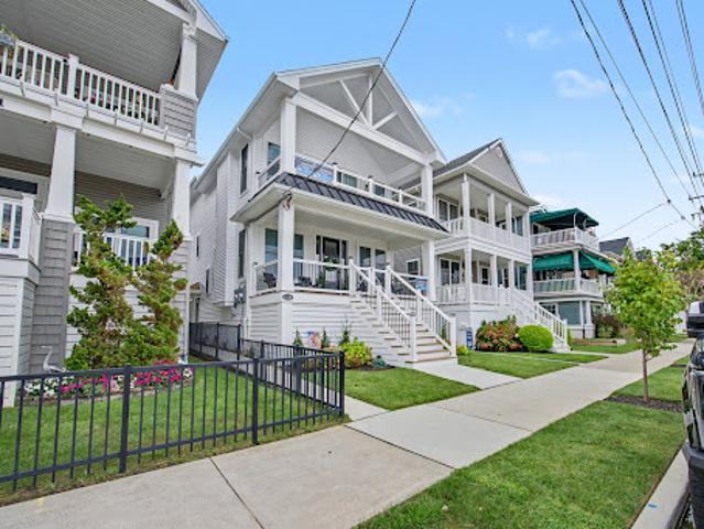 Apartment for sale in Ocean City, New Jersey