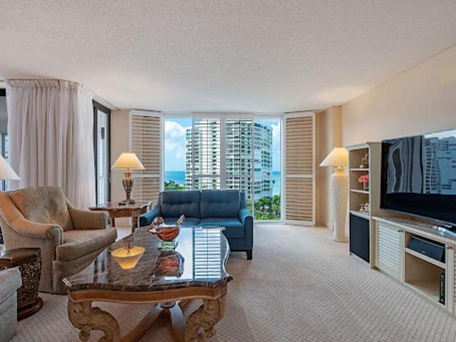 Apartment for sale in Naples, Florida