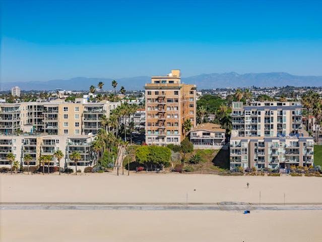 Apartment for sale in Long Beach, Los Angeles County