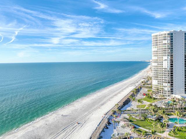 Apartment for sale in Naples, Florida