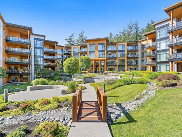 Apartment for sale in White Rock Apartment for sale in White Rock