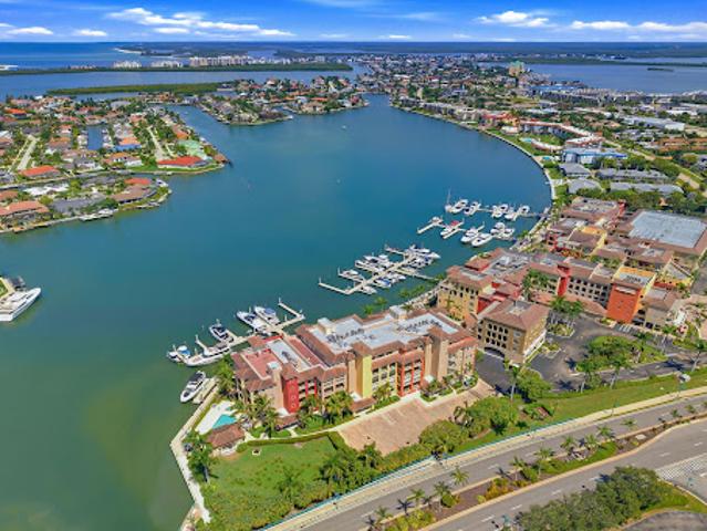 Apartment for sale in Marco Island, Collier County