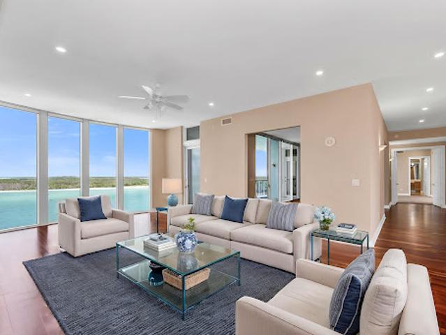 Apartment for sale in Naples, Florida