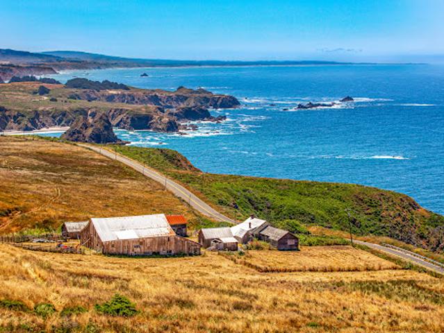 Apartment for sale in Elk, California