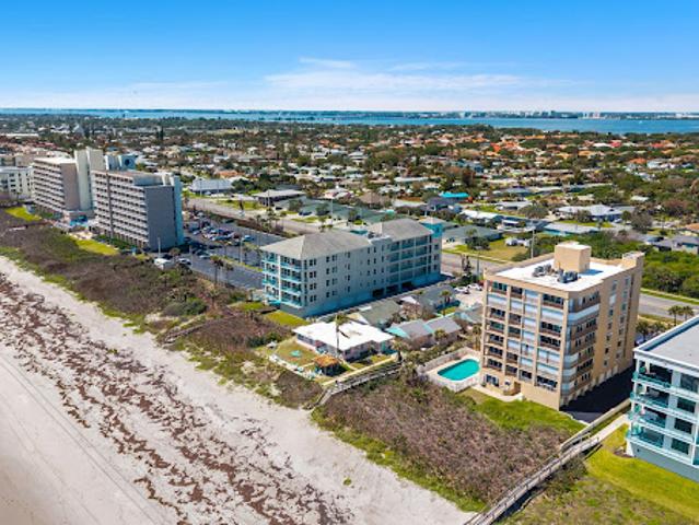 Apartment for sale in Indialantic, Brevard County