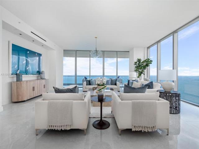 Apartment for sale in Florida