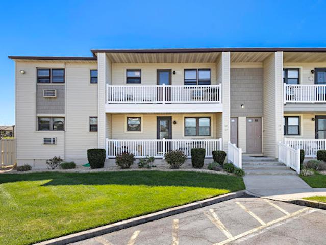 Apartment for sale in Monmouth Beach