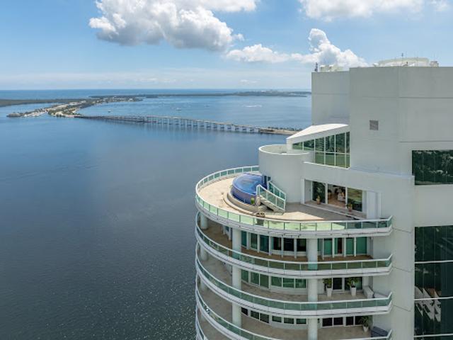 Apartment for sale in Miami, Miami-Dade County