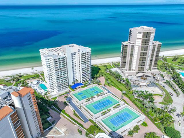Apartment for sale in Naples, Florida