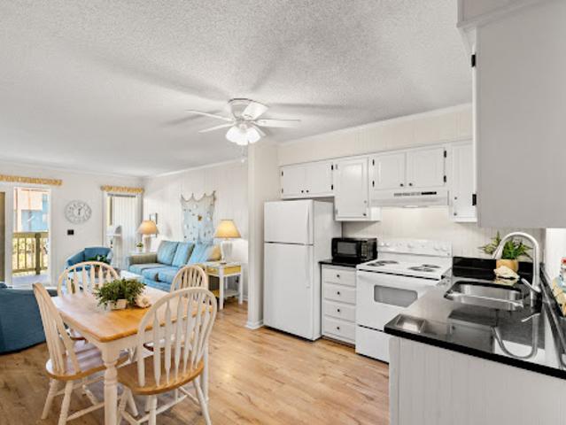 Apartment for sale in Ocean Isle Beach, North Carolina