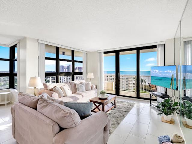 Apartment for sale in Marco Island, Florida