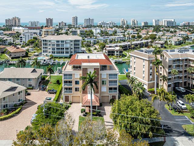 Apartment for sale in Marco Island, Collier County