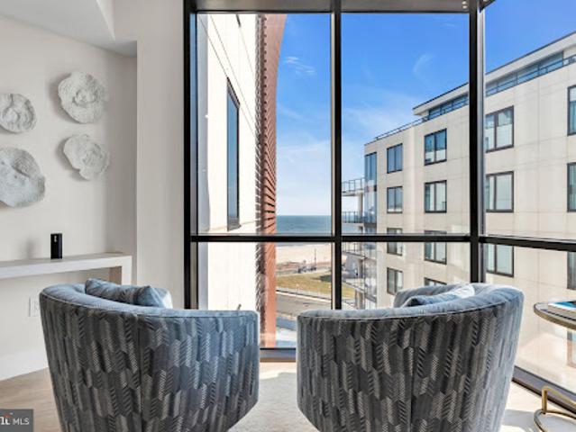 Apartment for sale in Monmouth, New Jersey