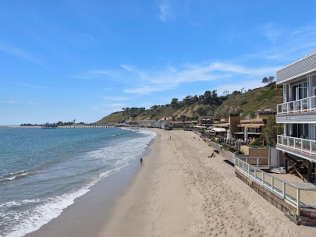Apartment for sale in Malibu, California