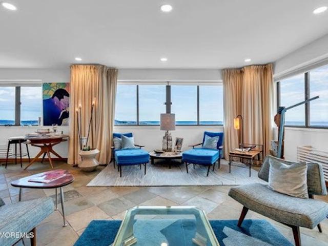 Apartment for sale in Monmouth, New Jersey