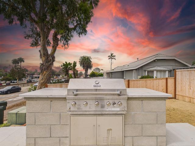 Apartment for rent in Cardiff, California