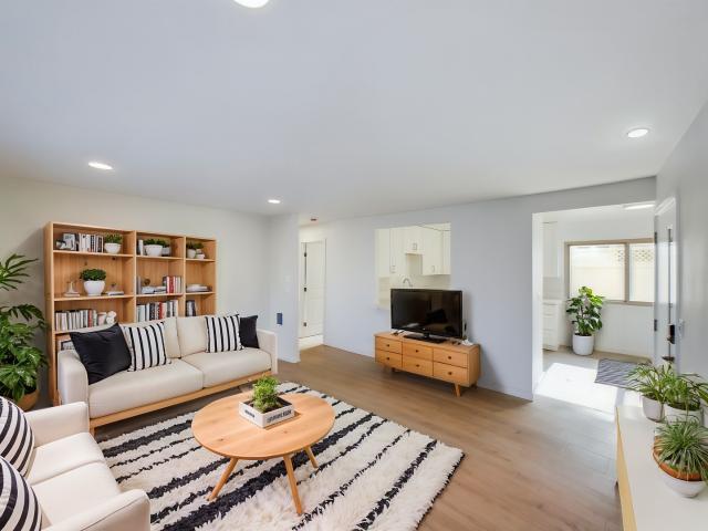 Apartment for rent in Cardiff, California