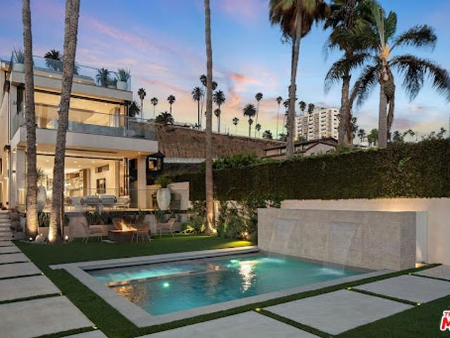 House for sale in Santa Monica, California