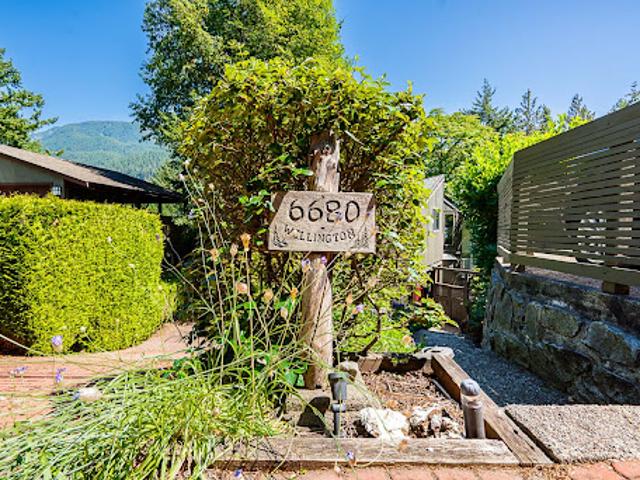 House for sale in West Vancouver, British Columbia