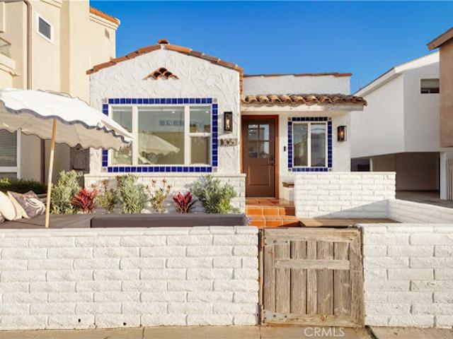 House for sale in Corona Del Mar, California