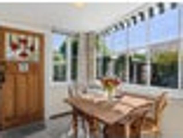 House for sale in Chaslands, Canterbury