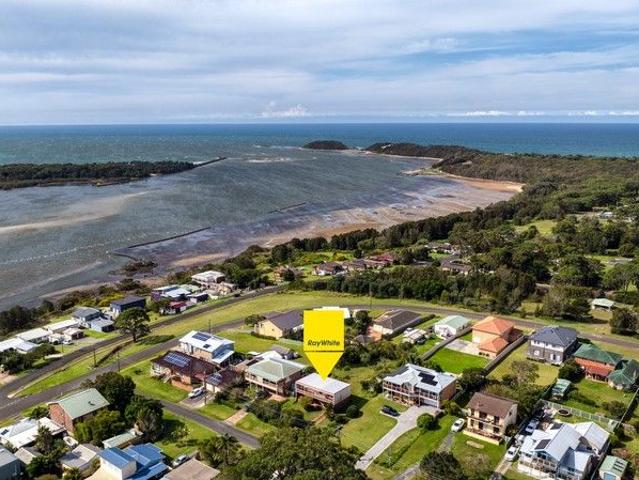 House for sale in Orient Point