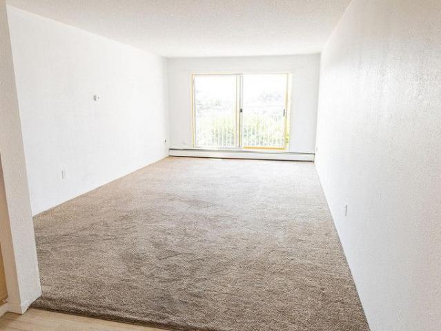 Apartment for rent in Esquimalt, Capital Regional District