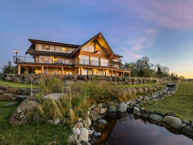 House for sale in 70 Mile House, British Columbia
