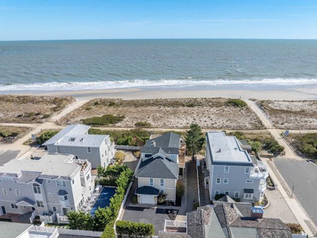 House for sale in Avalon, New Jersey