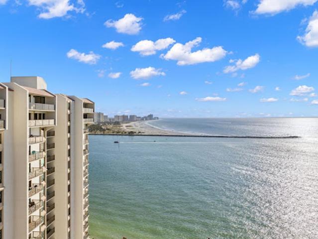 House for sale in Clearwater Beach