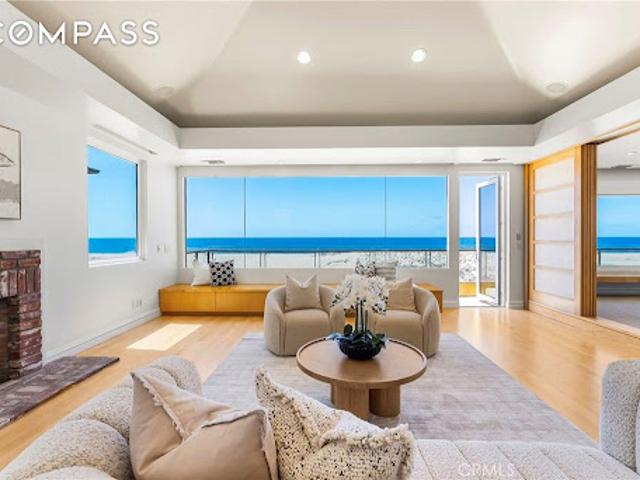 House for sale in Newport Beach