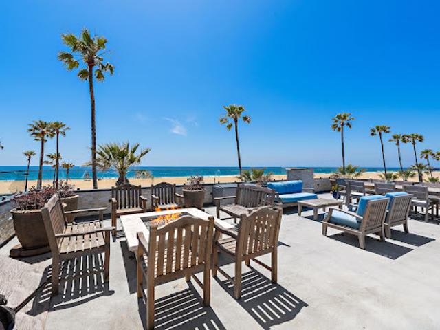House for sale in Newport Beach
