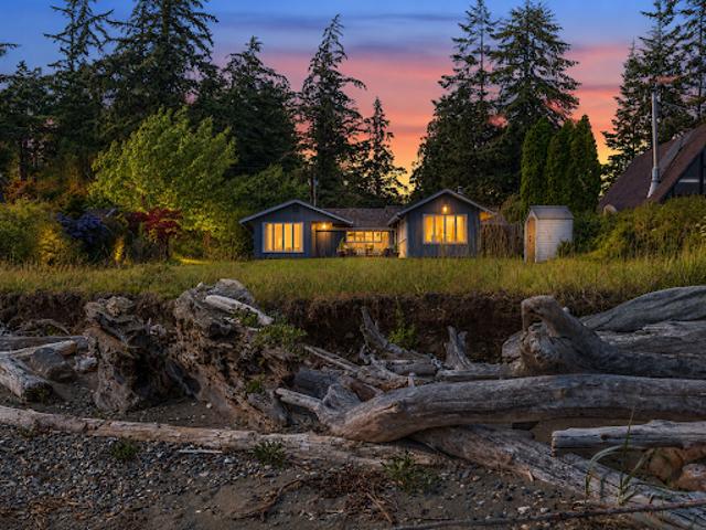 House for sale in Anacortes, Washington