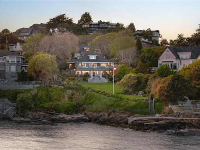 House for sale in Oak Bay, British Columbia