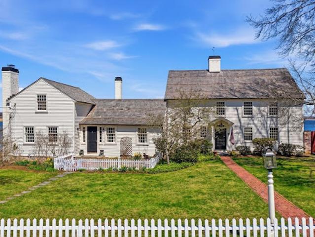 House for sale in Old Saybrook, Connecticut