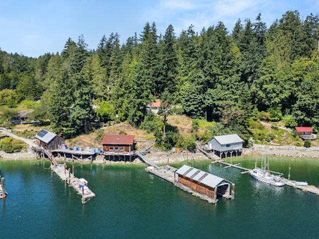 House for sale in Madeira Park