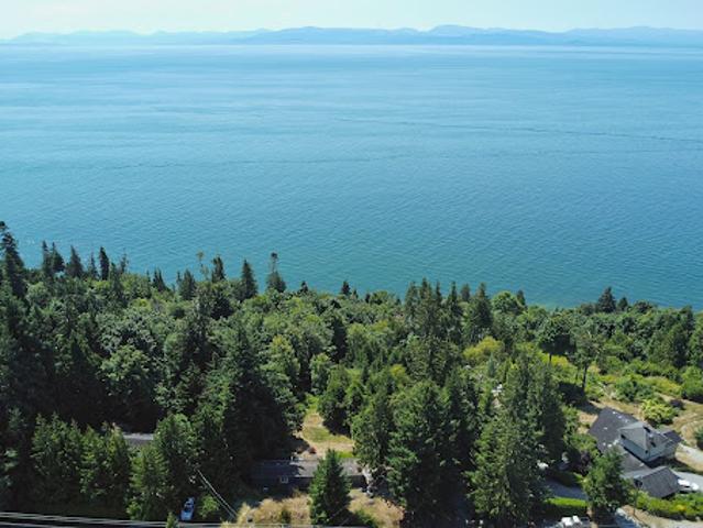 House for sale in Halfmoon Bay, British Columbia